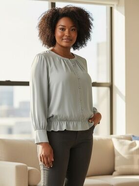 Ann Taylor Pale Seam Foam/Gray Button-Front Blouse with Ruffle Hem